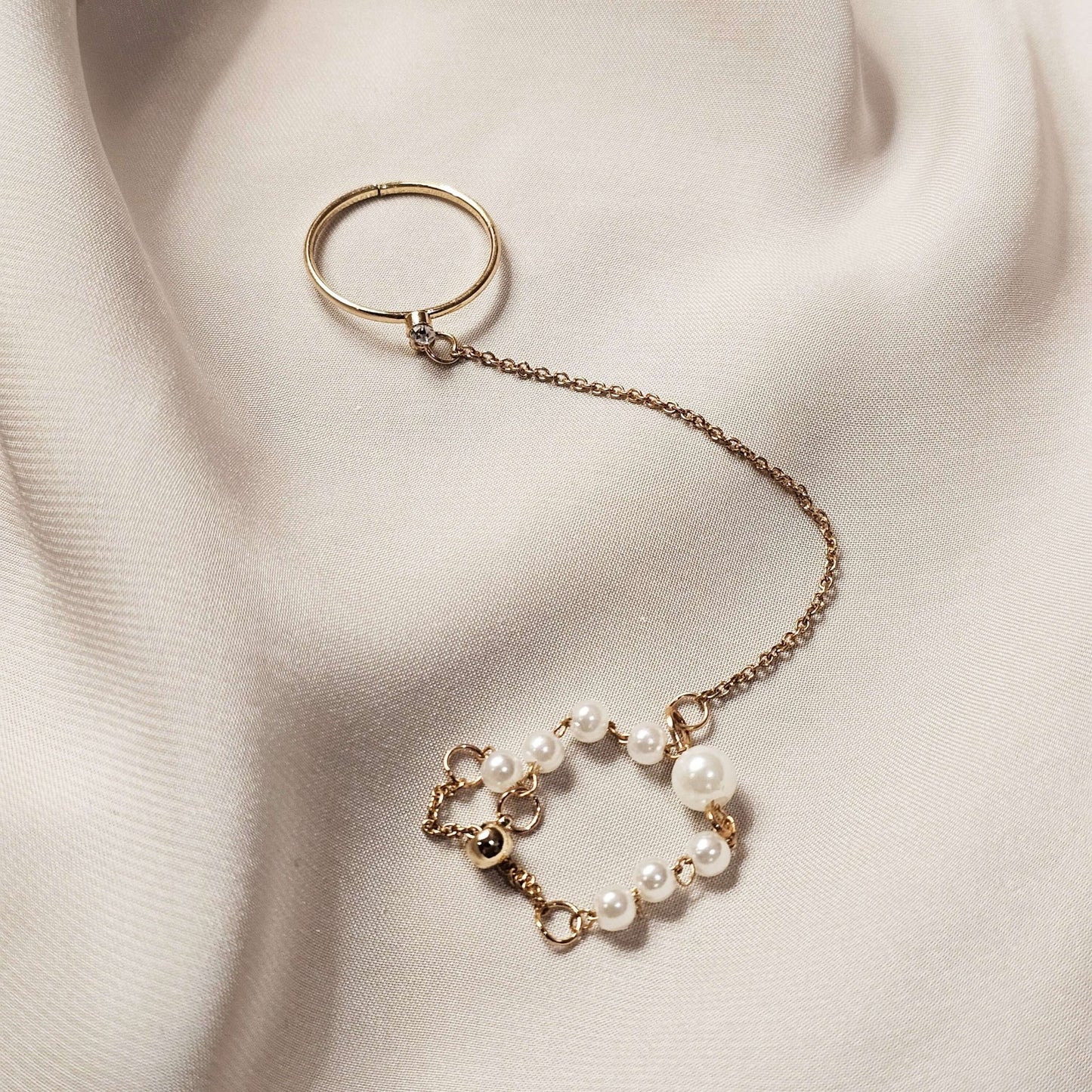 Creative Retro Two - Rings With Chain - FAH Jewelry