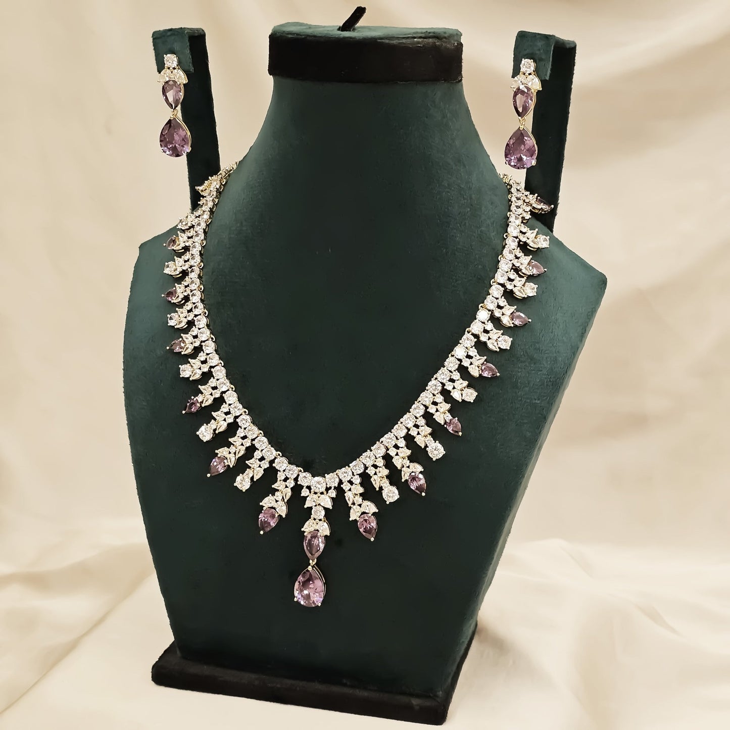 Crown Violet Serenade(GOLD PLATED) - FAH Jewelry