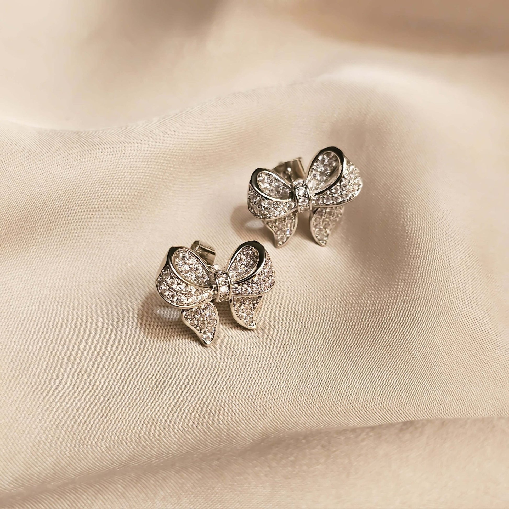 Dainty Ribbon Spark - FAH Jewelry