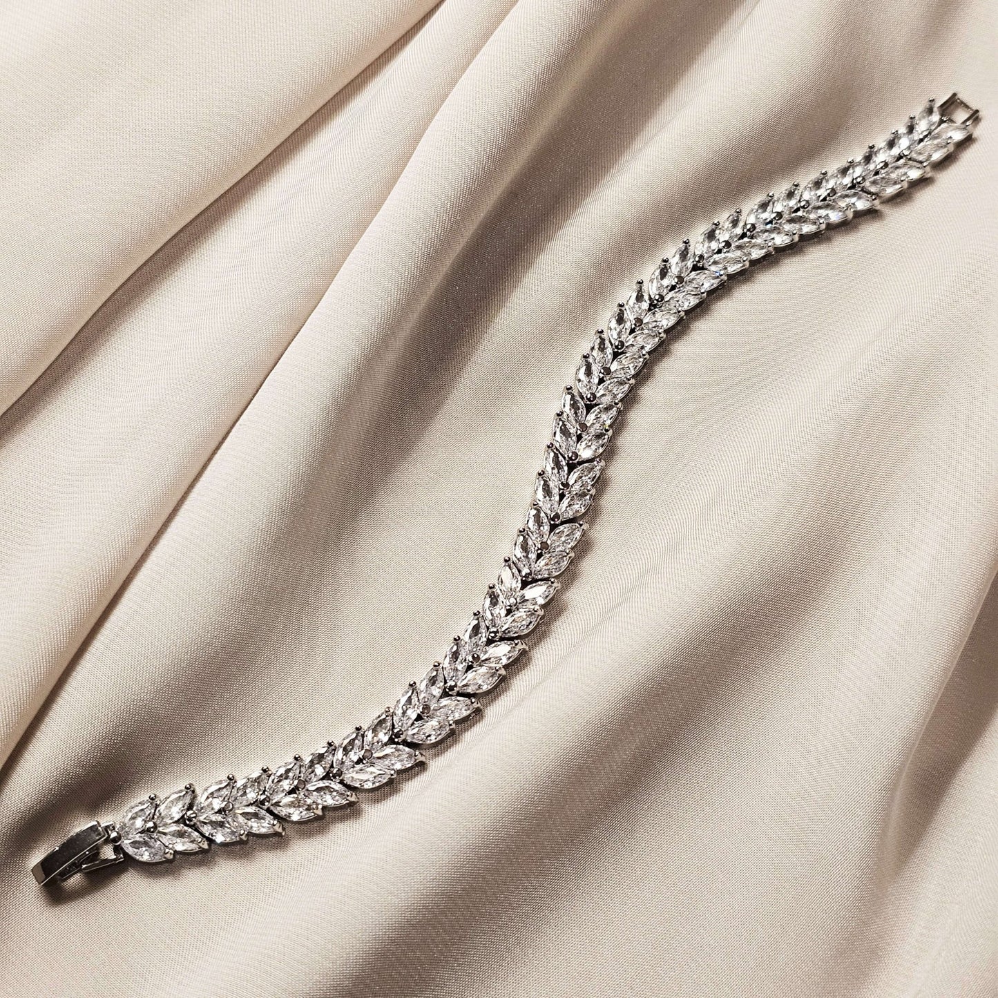 Diamond Cut Trendy Bracelet - FAH Jewelry
