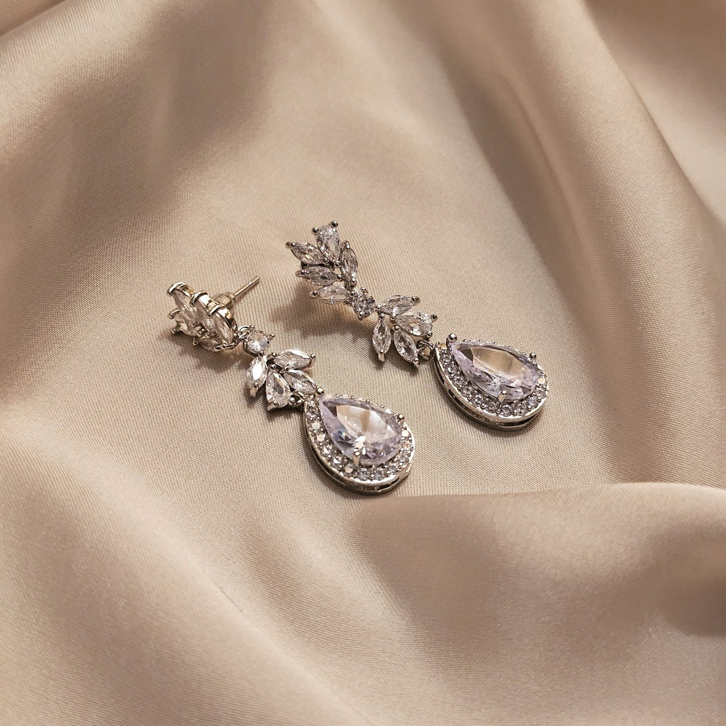 Diamond Luxe Teardrops - FAH Jewelry