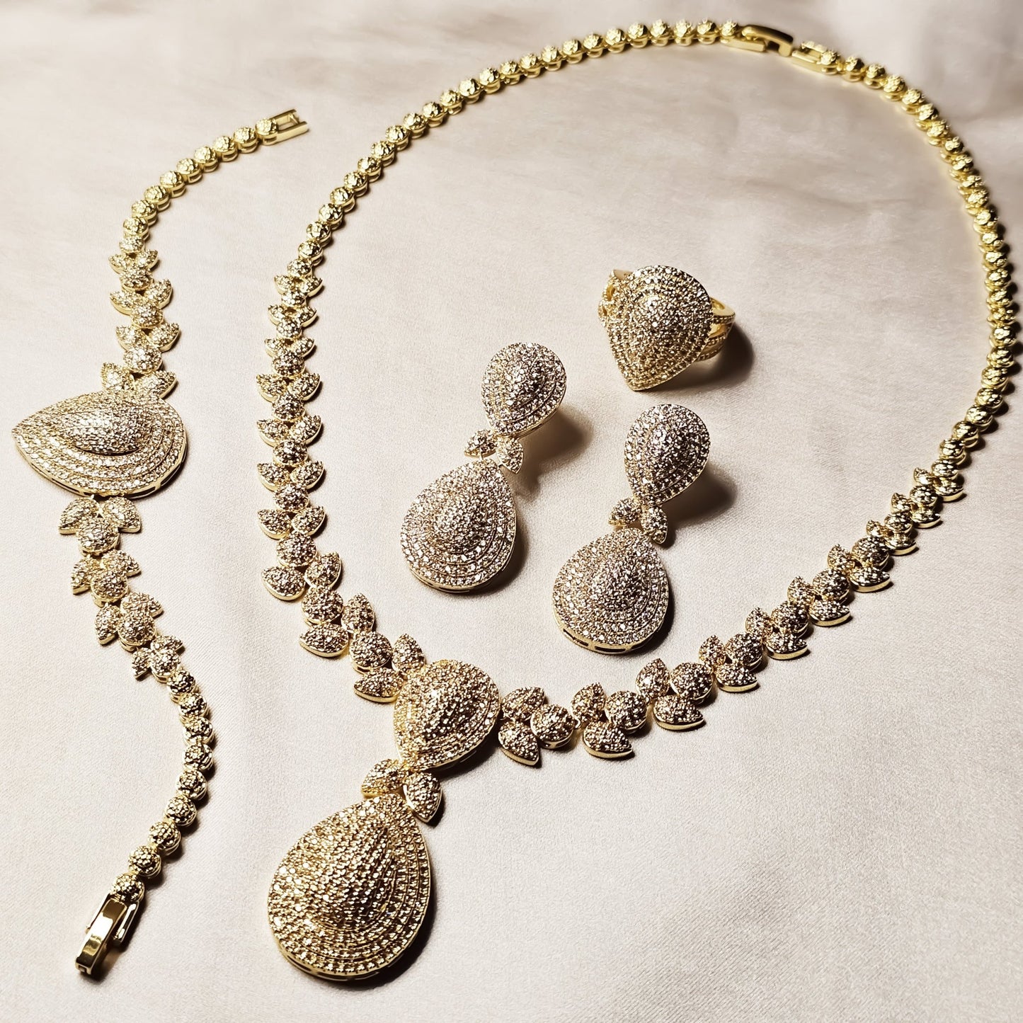 Dynasty Royale Bridal Set (GOLD PLATED) - FAH Jewelry