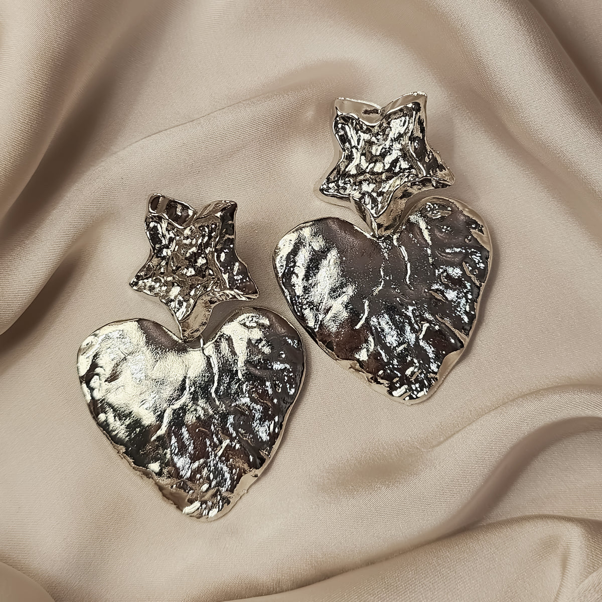 Vintage Heart Shape Metal Drop Earring