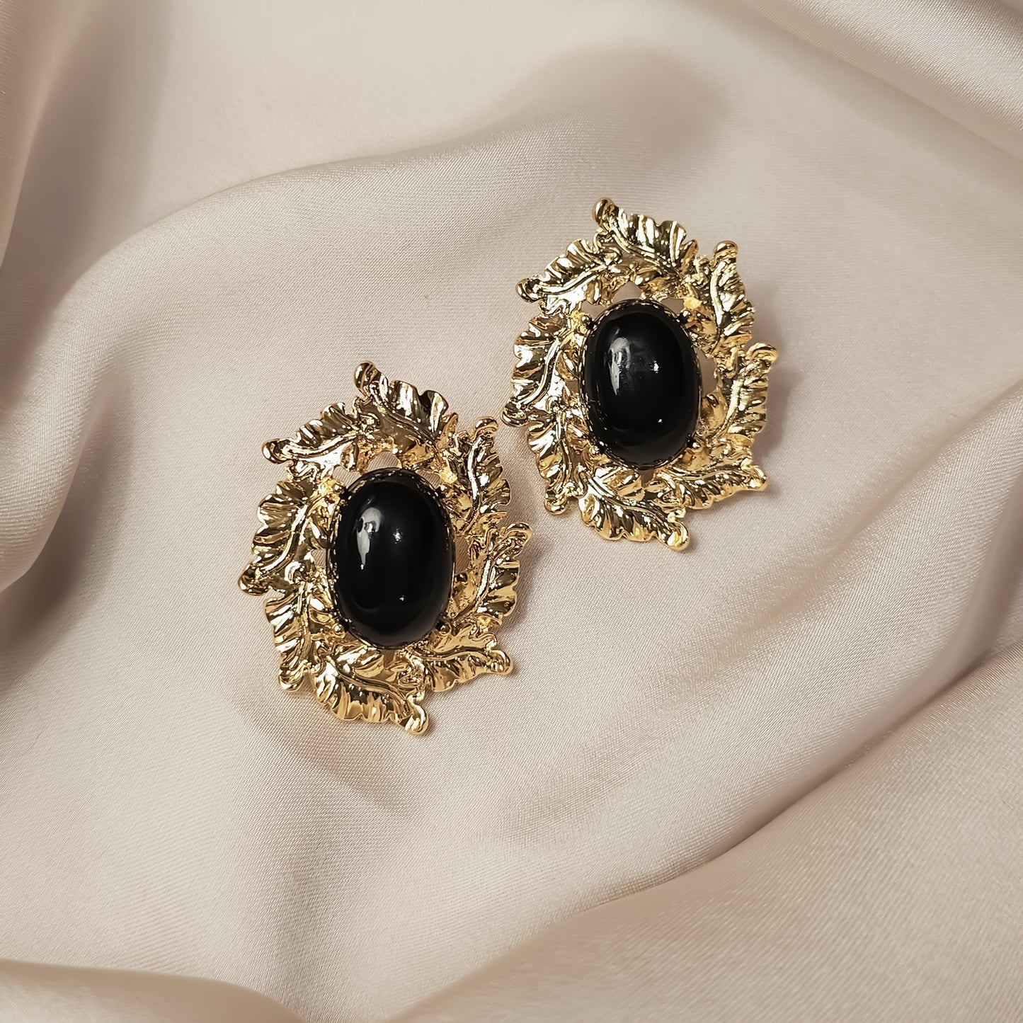 Medieval Oval Leaf Studs Earrings