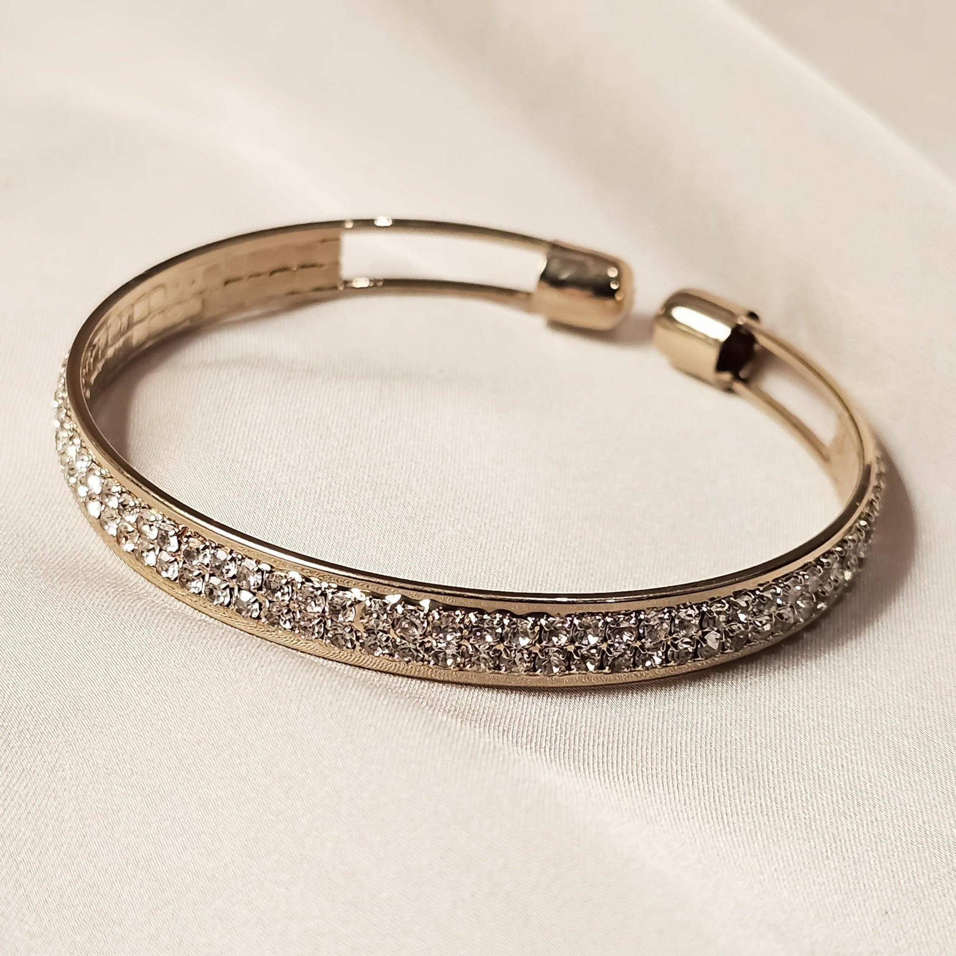 Elegant Crystal Cuff Gold Bracelet - FAH Jewelry