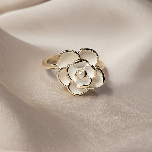 Elegant Pearl Flower Ring - FAH Jewelry