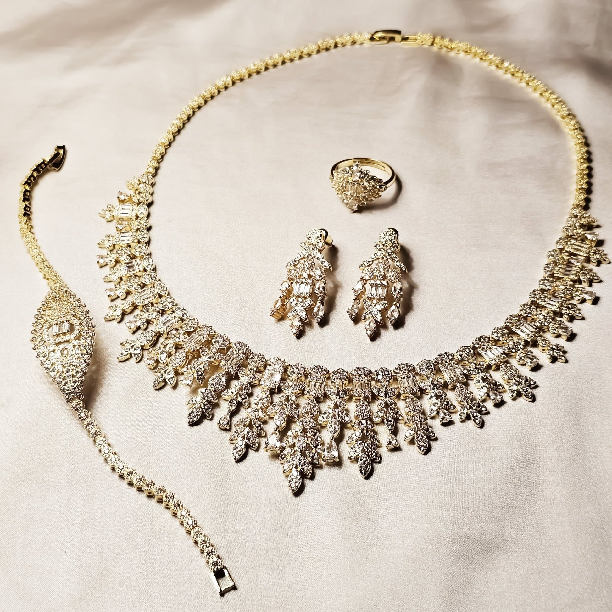 Eterna Gold Wedding Set (GOLD PLATED) - FAH Jewelry