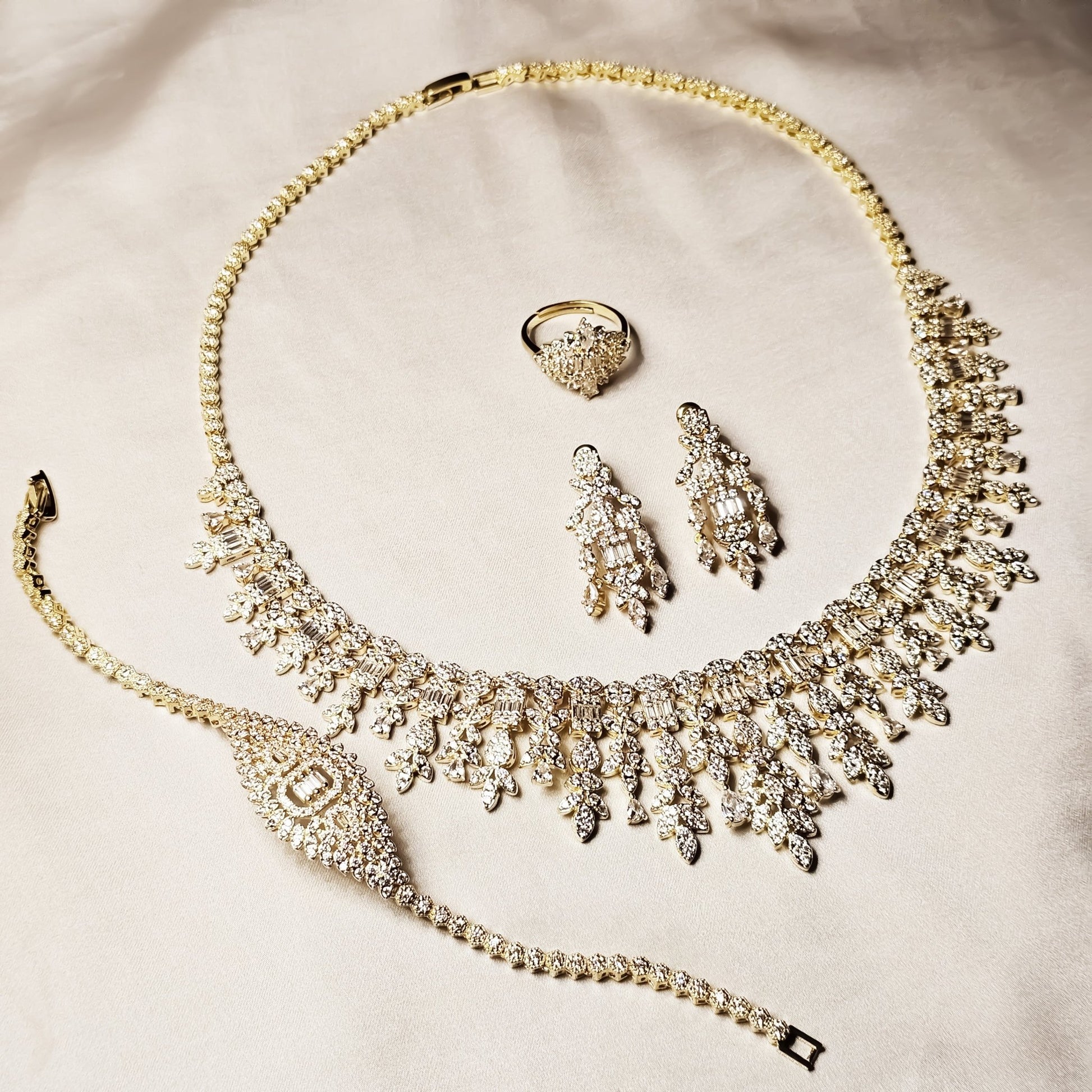 Eterna Gold Wedding Set (GOLD PLATED) - FAH Jewelry