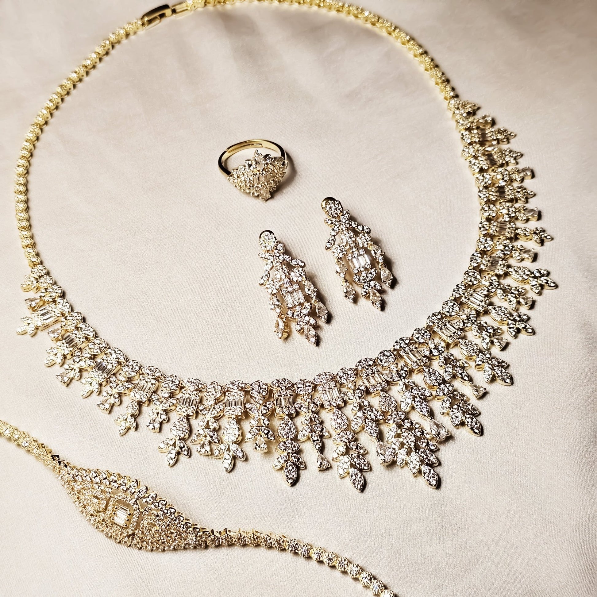 Eterna Gold Wedding Set (GOLD PLATED) - FAH Jewelry