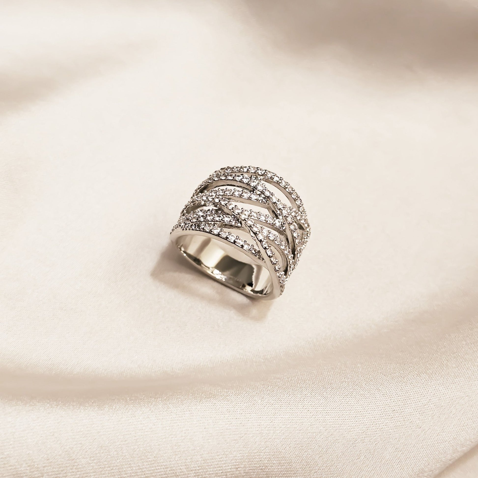 Eternal Bloom Ring - FAH Jewelry