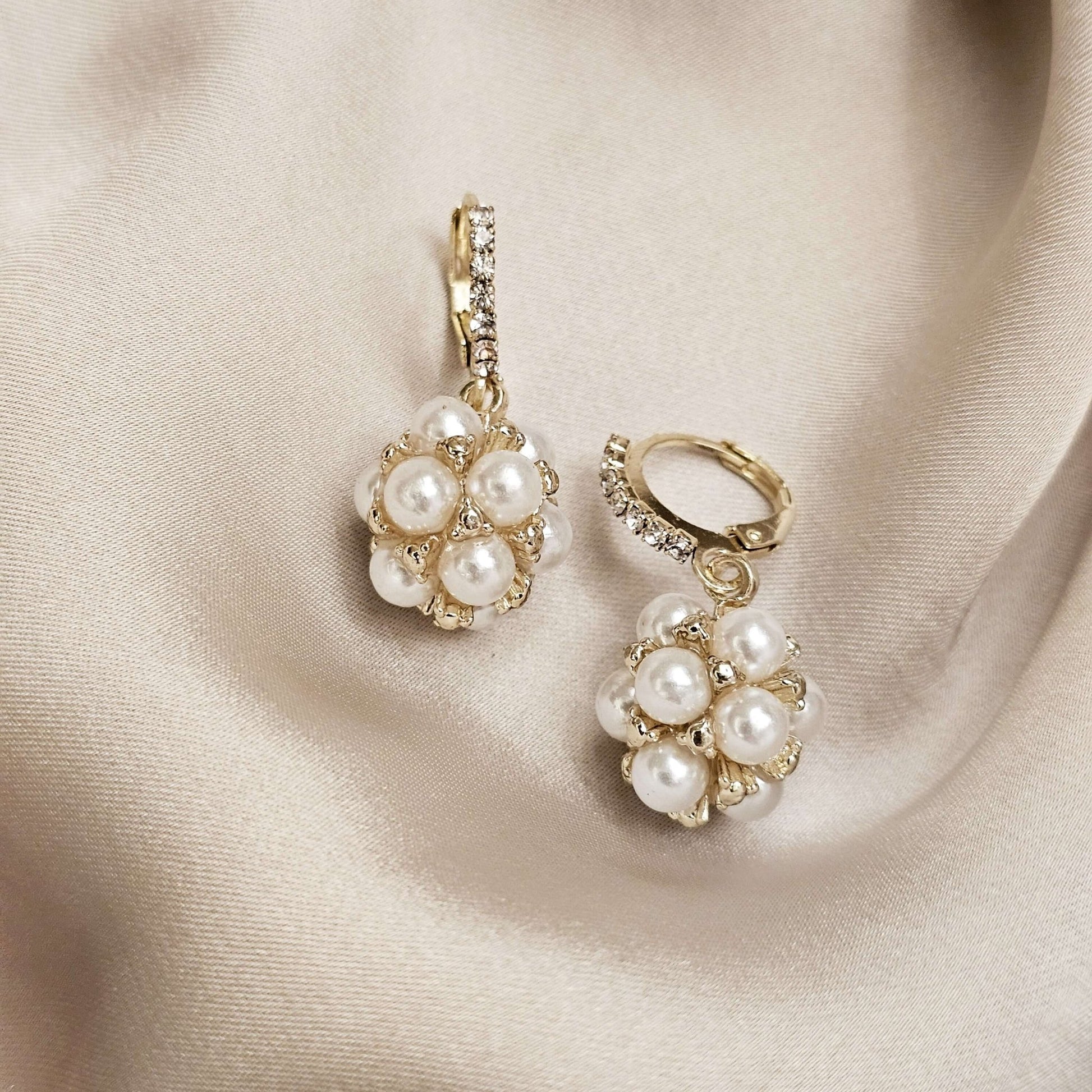 Fascinating Silver Flower Pearl Drop Earrings - FAH Jewelry