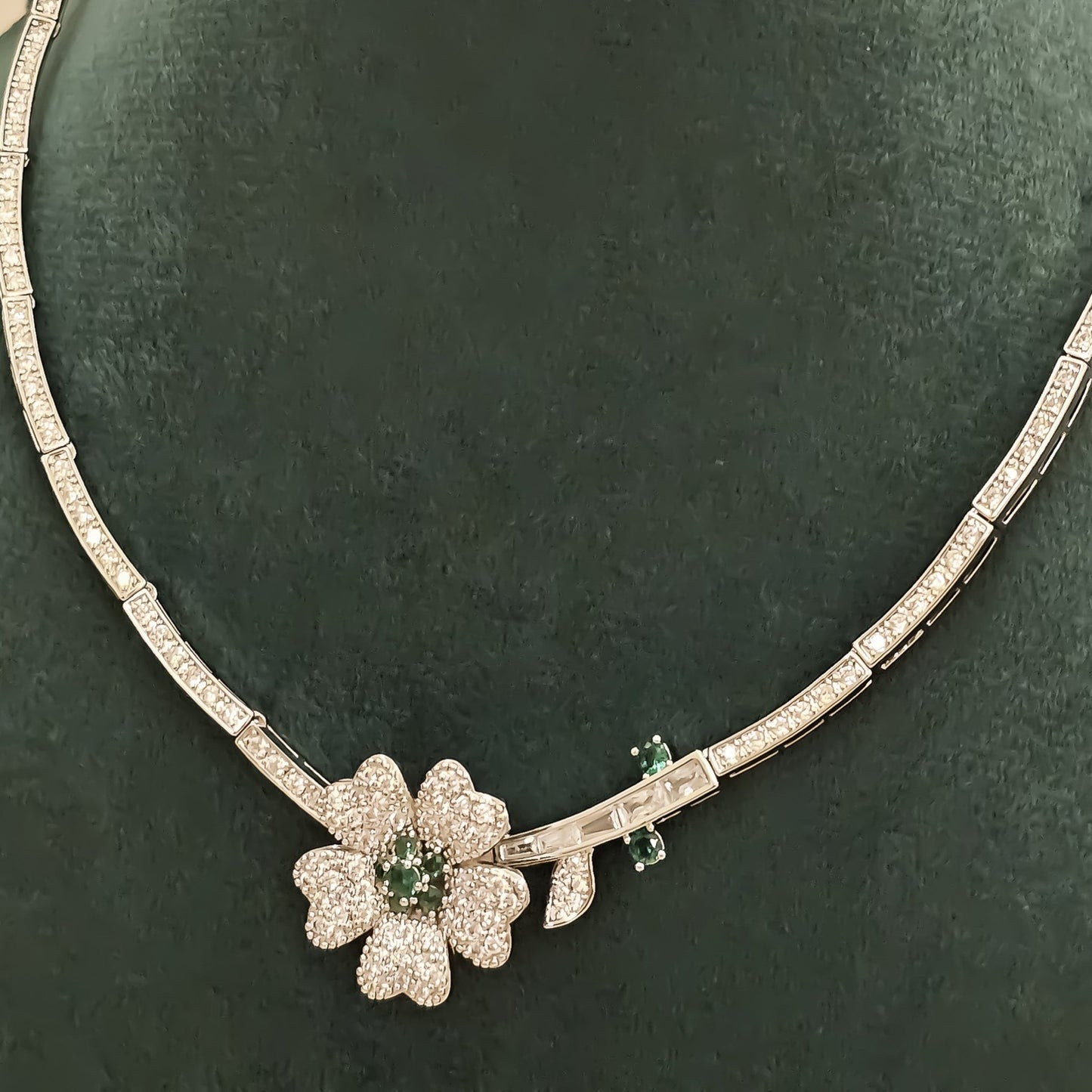 Flora One Lilium Grace - FAH Jewelry