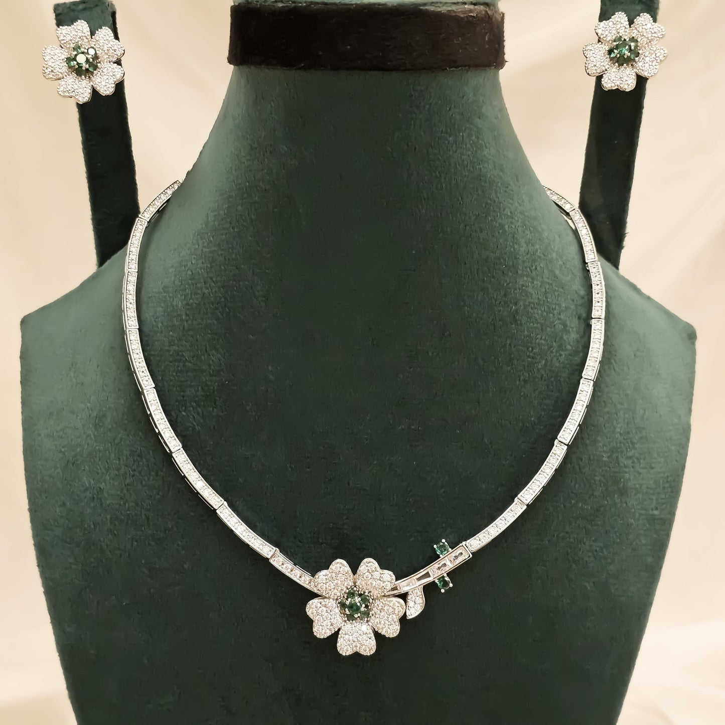 Flora One Lilium Grace - FAH Jewelry