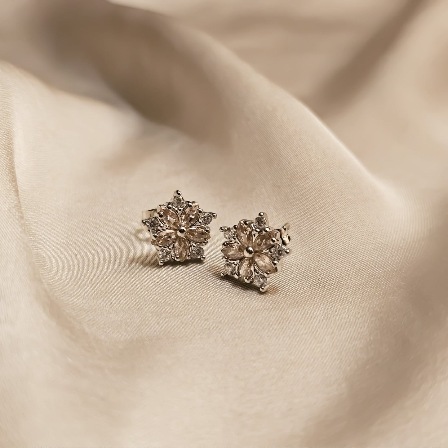 Flowe Studds - FAH Jewelry