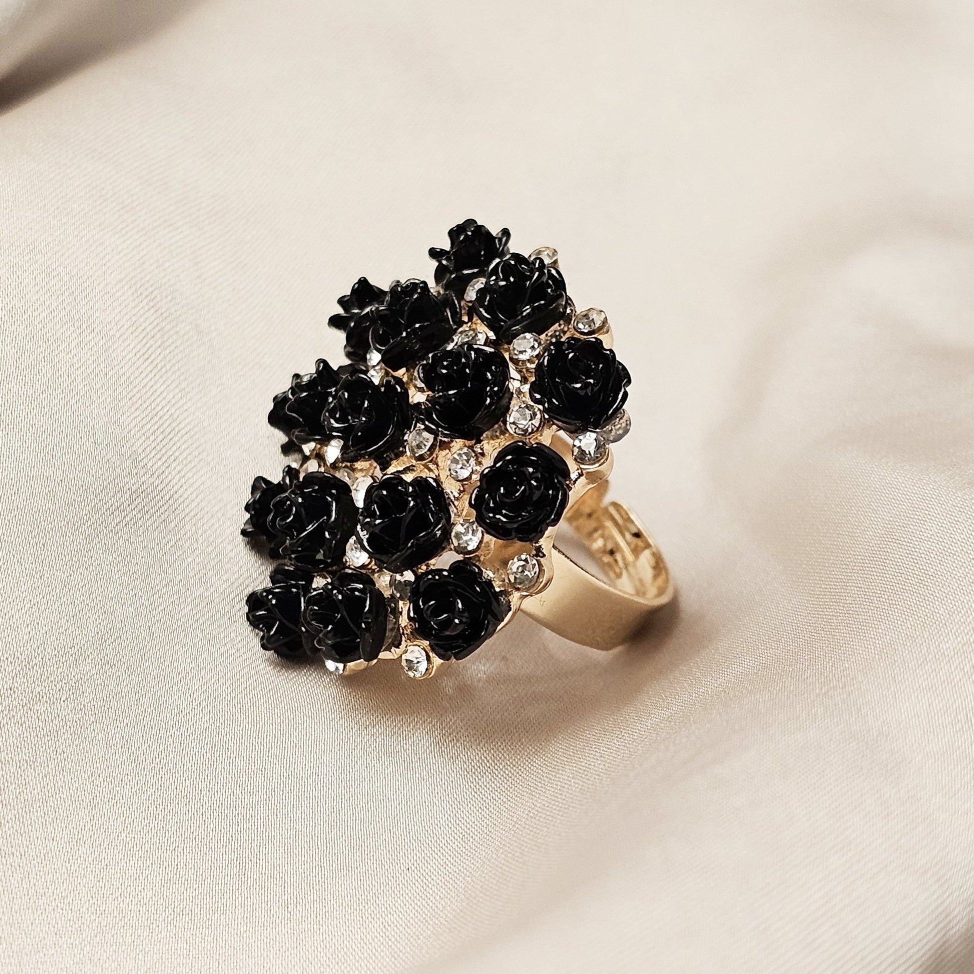 Flower & Rhinestone Decor Ring - FAH Jewelry