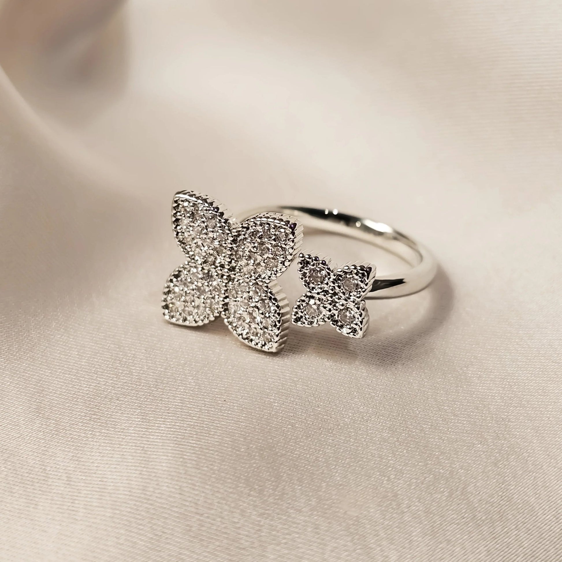 Four Leaf Clover Rings with Bling Ziron Stone - FAH Jewelry