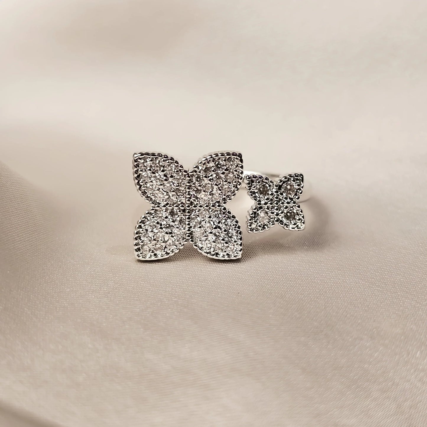 Four Leaf Clover Rings with Bling Ziron Stone - FAH Jewelry