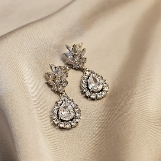 Frosted Spark Earrings - FAH Jewelry