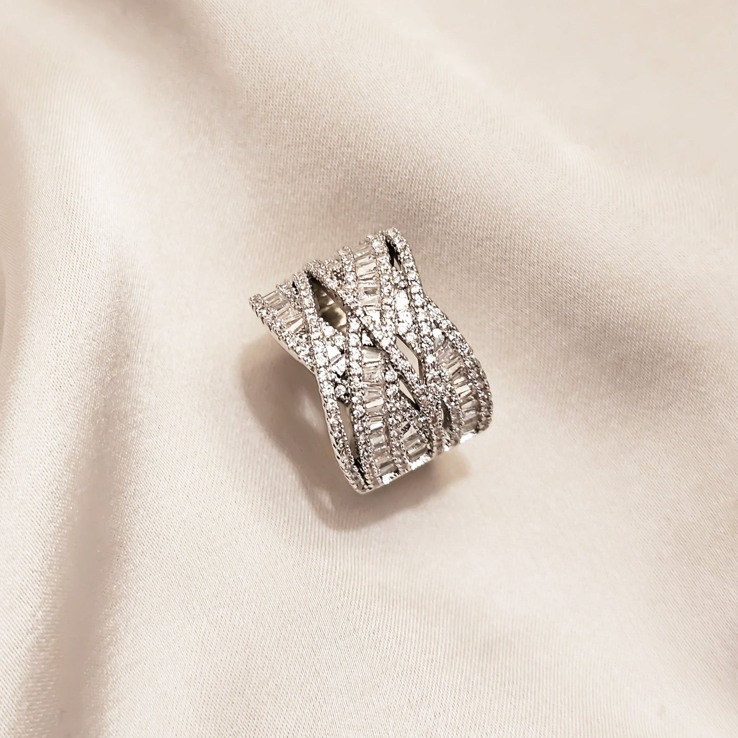 Glimmering Grace Diamond Zircon Ring - FAH Jewelry