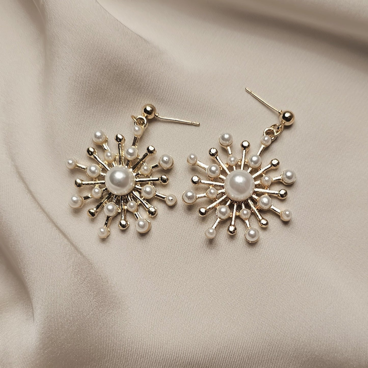 Gold Flower Earrings - FAH Jewelry
