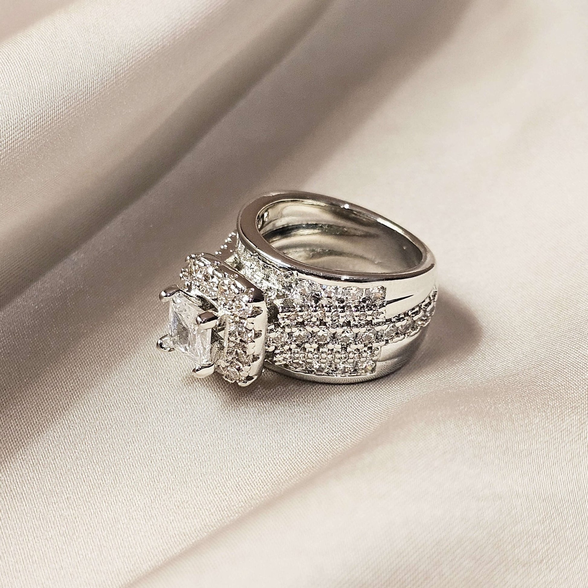 Huretailers - Gorgeous Jewelry Rotterdam Cubic Zirconia Ring - FAH Jewelry