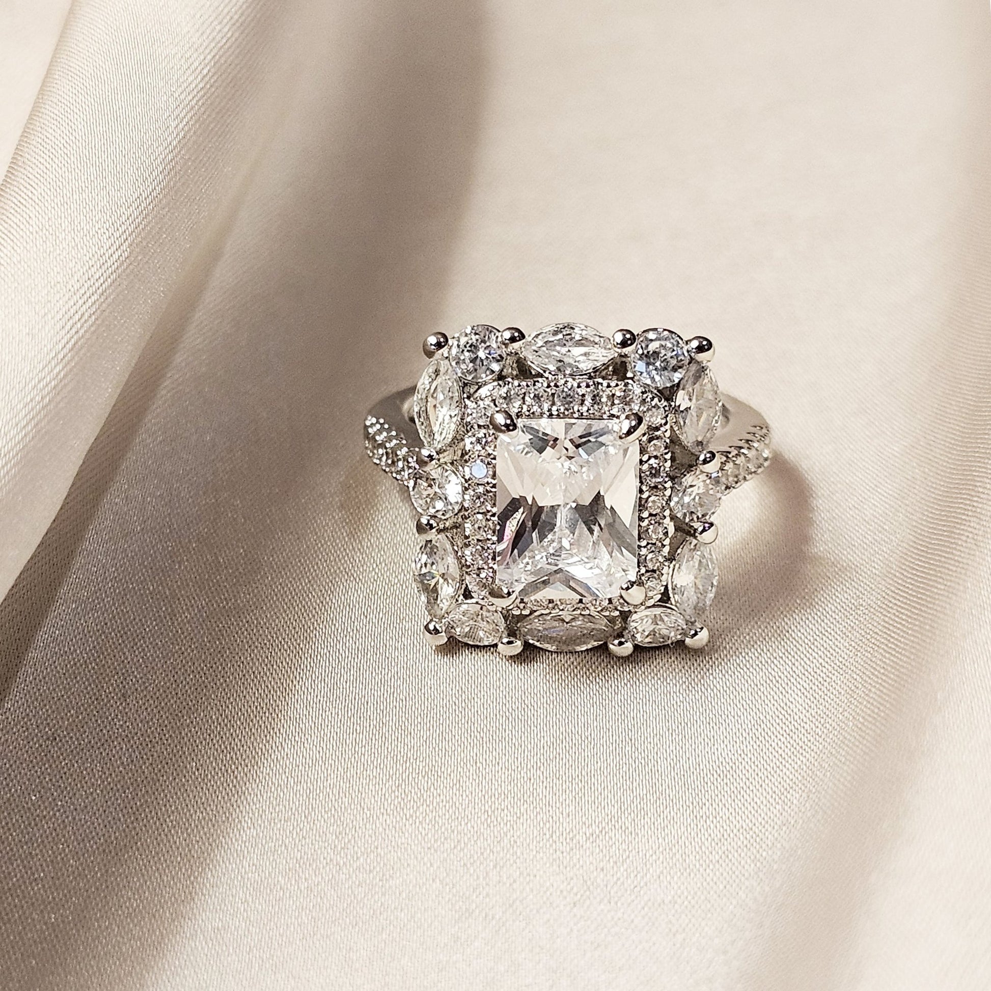 Luxury Birthstone Layered Shiny Ring - FAH Jewelry