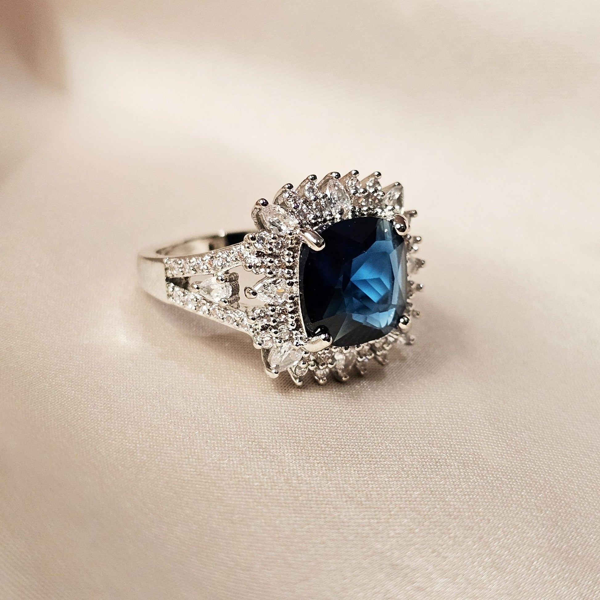 Luxury of Tanzania Ring - FAH Jewelry