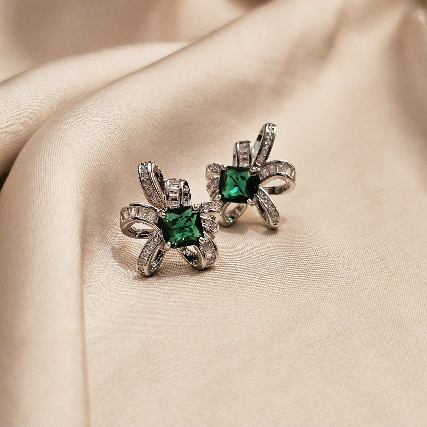 Monarch Glow Emerlad - FAH Jewelry