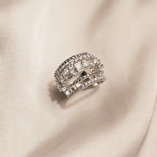 Moonbeam Halo Diamond Ring - FAH Jewelry