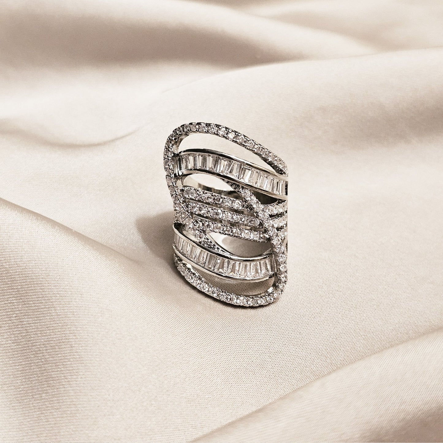 Moonlit Ribbons Zircon Ring - FAH Jewelry