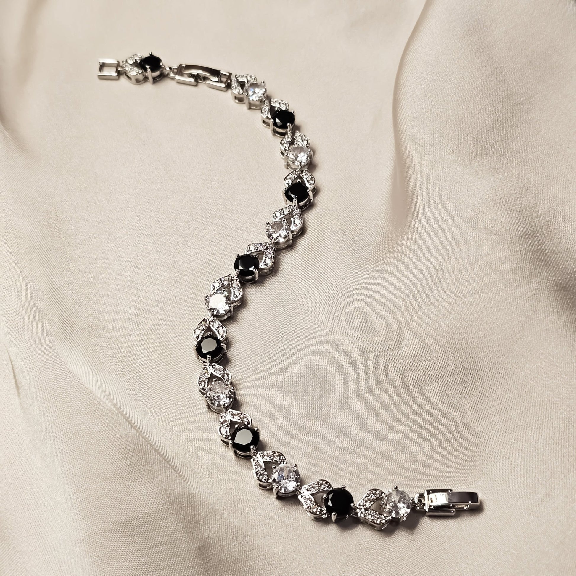 Noir Royale Imperial Black - FAH Jewelry