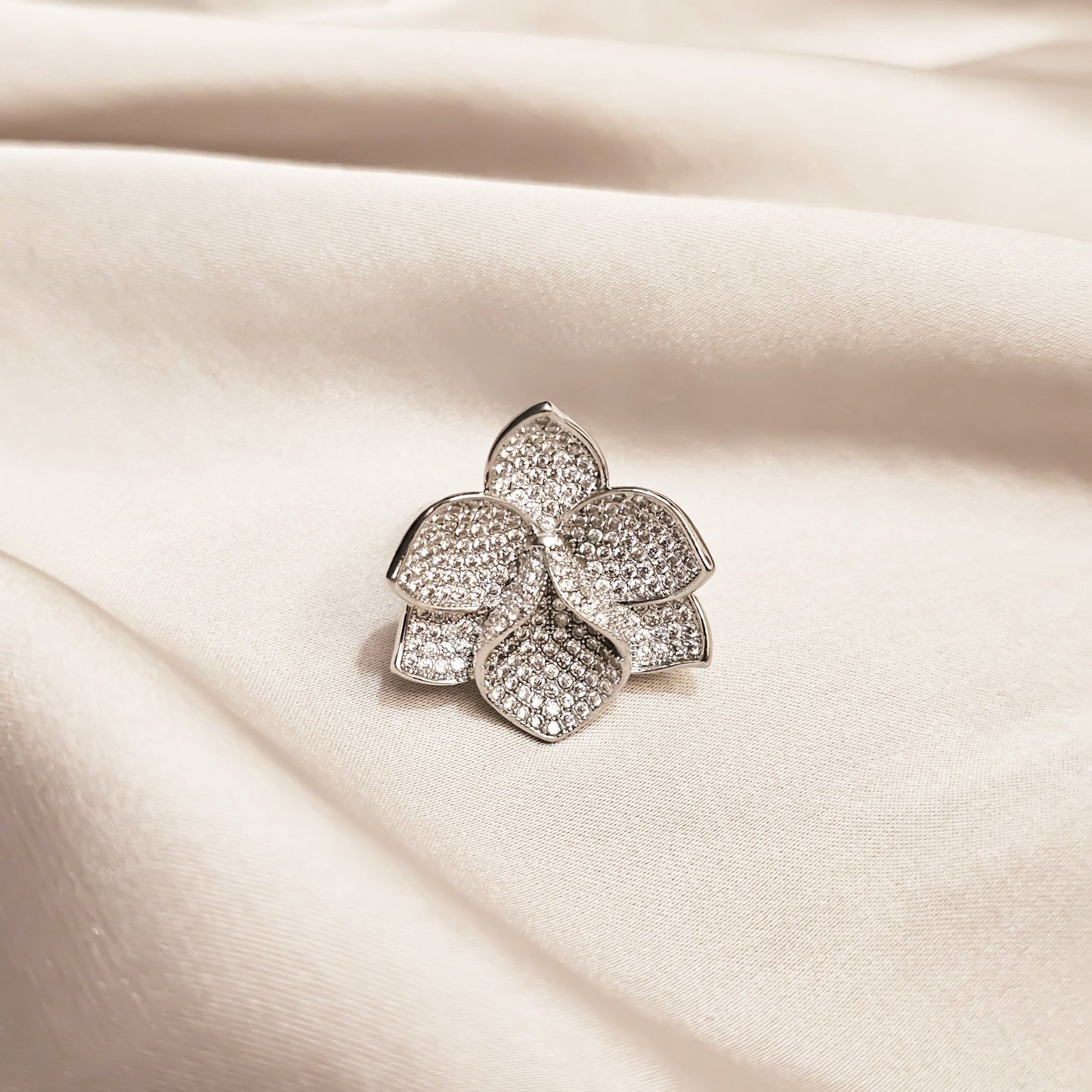 Ocean's Whisper Zircon Ring - FAH Jewelry