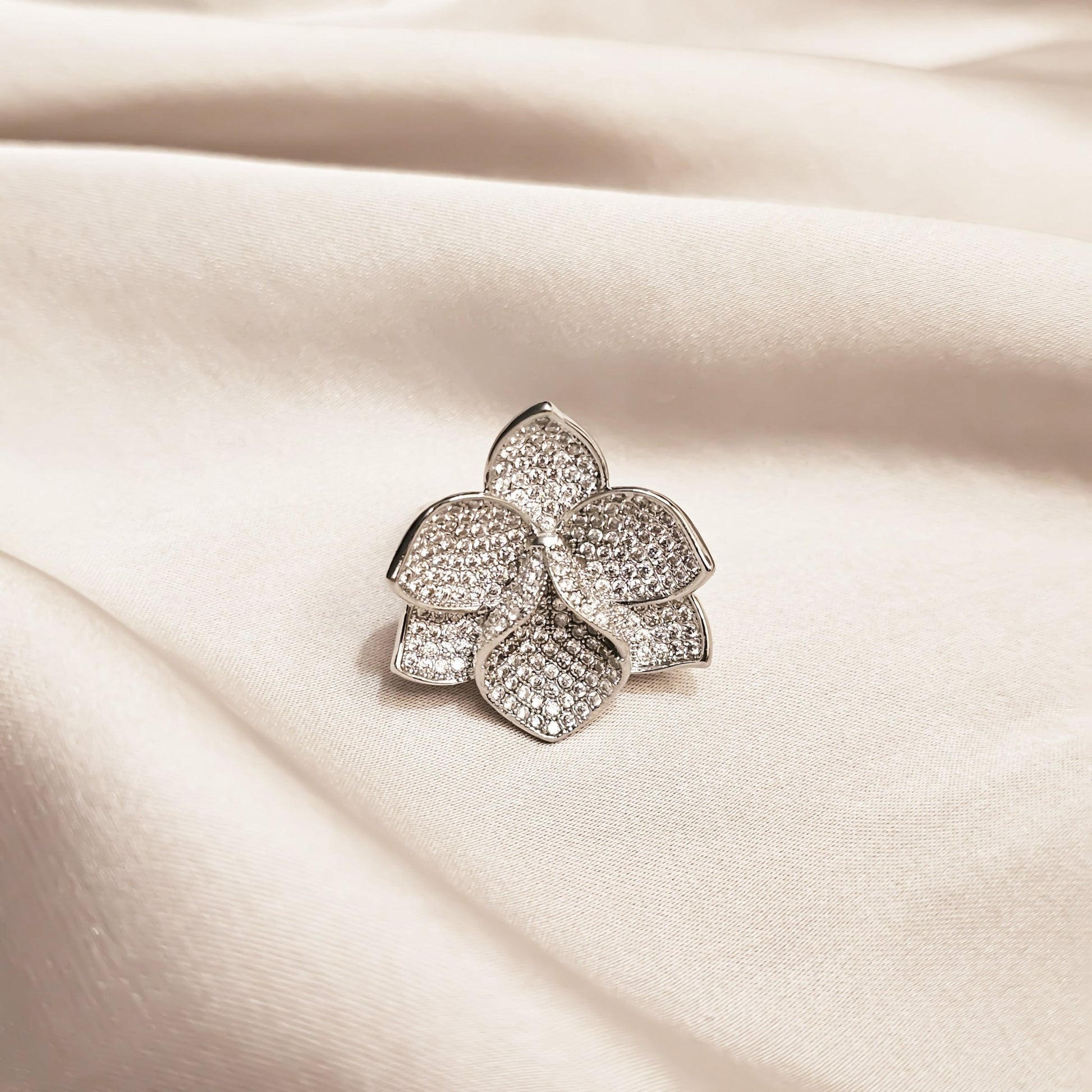 Ocean's Whisper Zircon Ring - FAH Jewelry