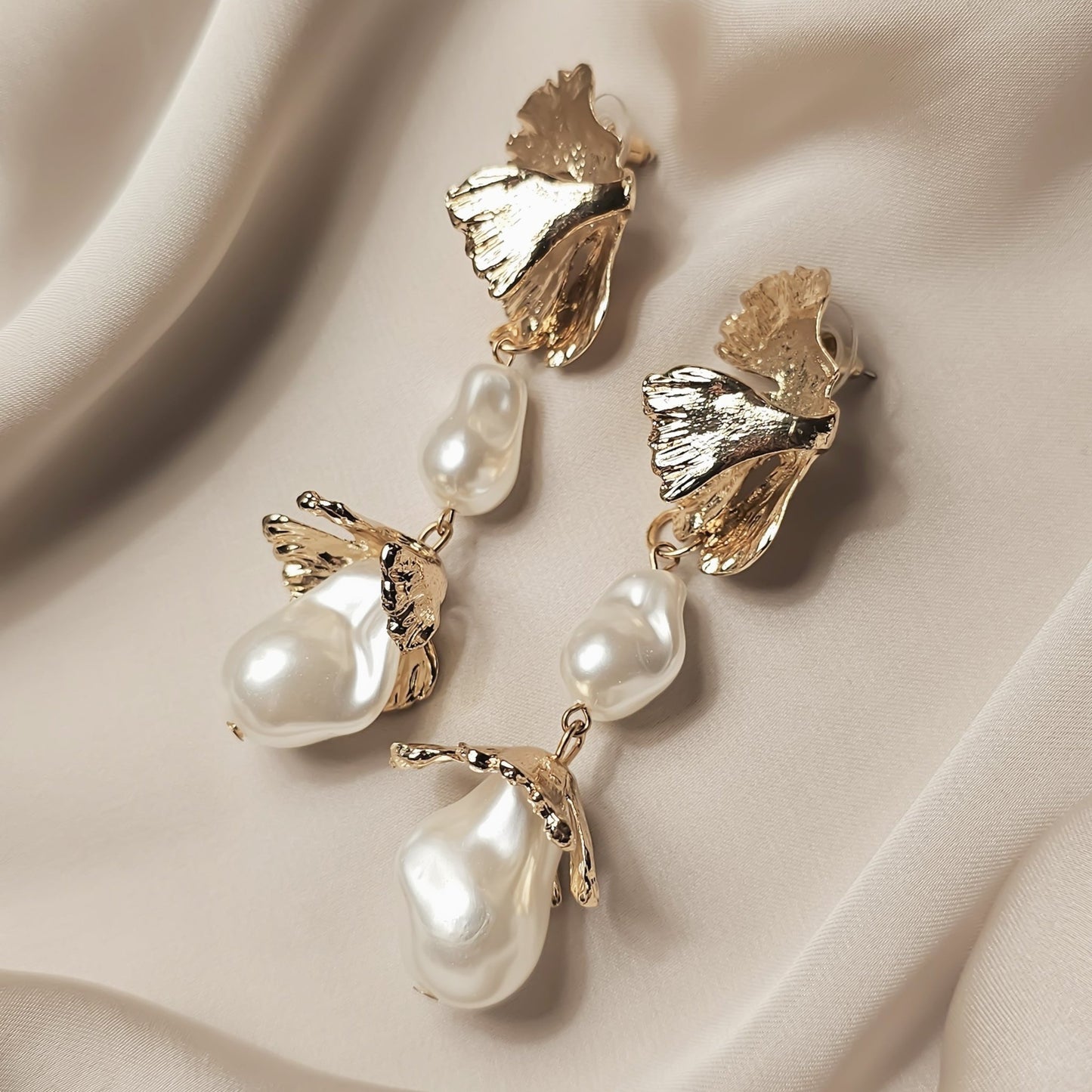 Pearl The Fragment Of Light Earrings - FAH Jewelry