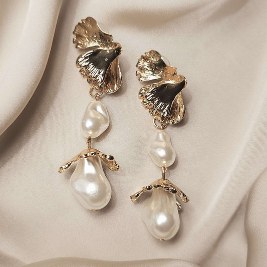 Pearl The Fragment Of Light Earrings - FAH Jewelry