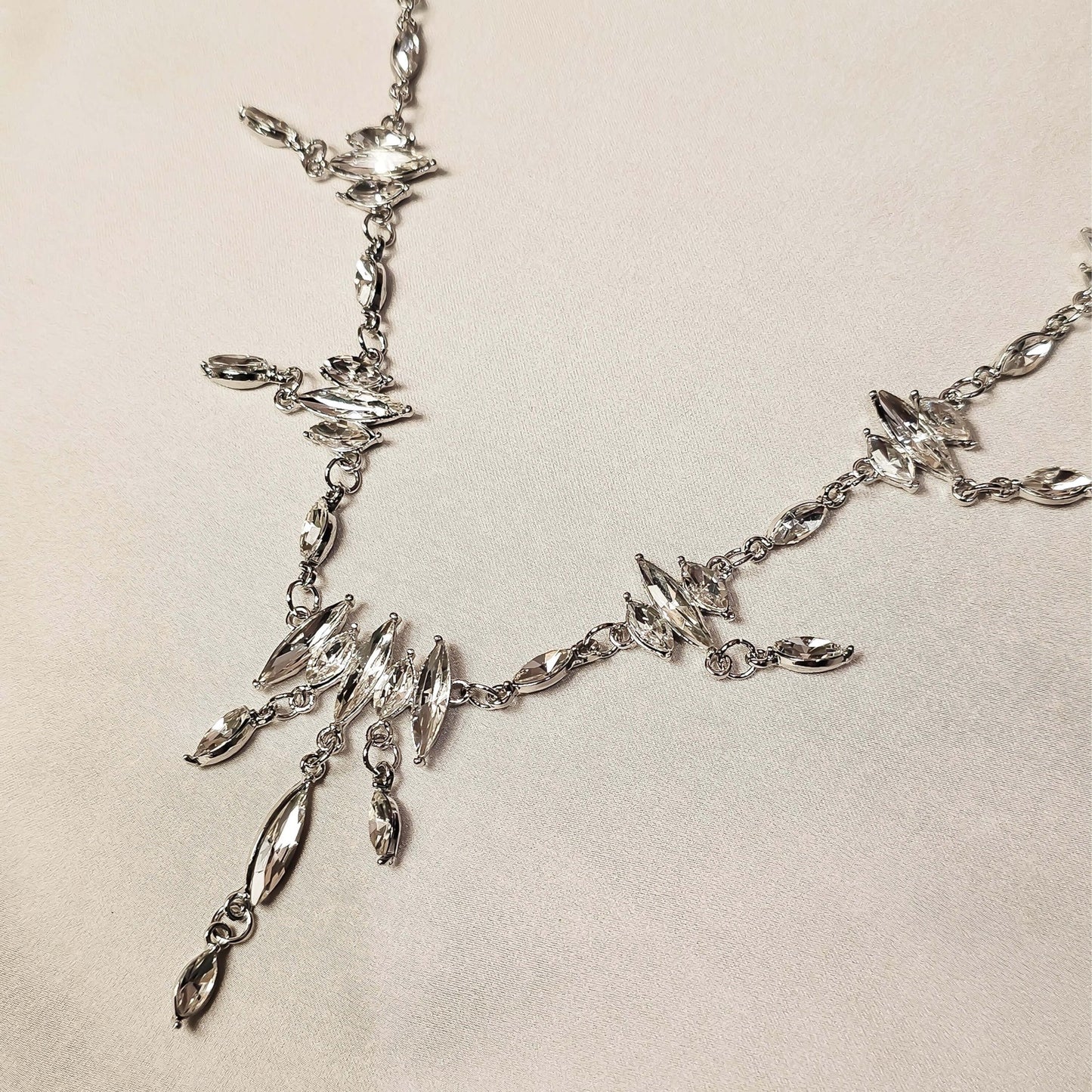 Petite Leaf Necklace - FAH Jewelry