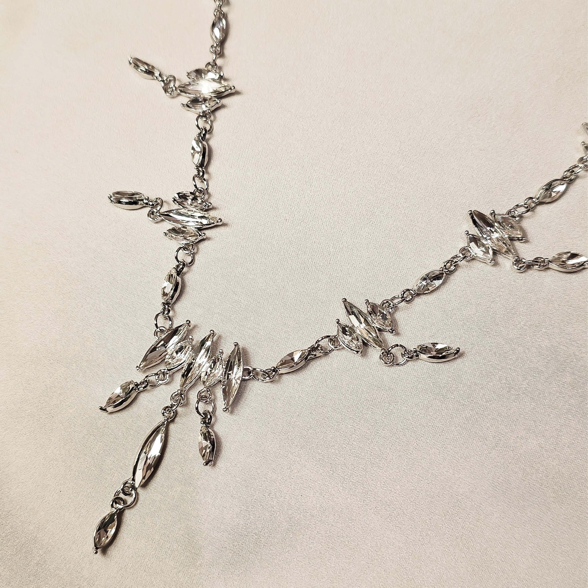 Petite Leaf Necklace - FAH Jewelry