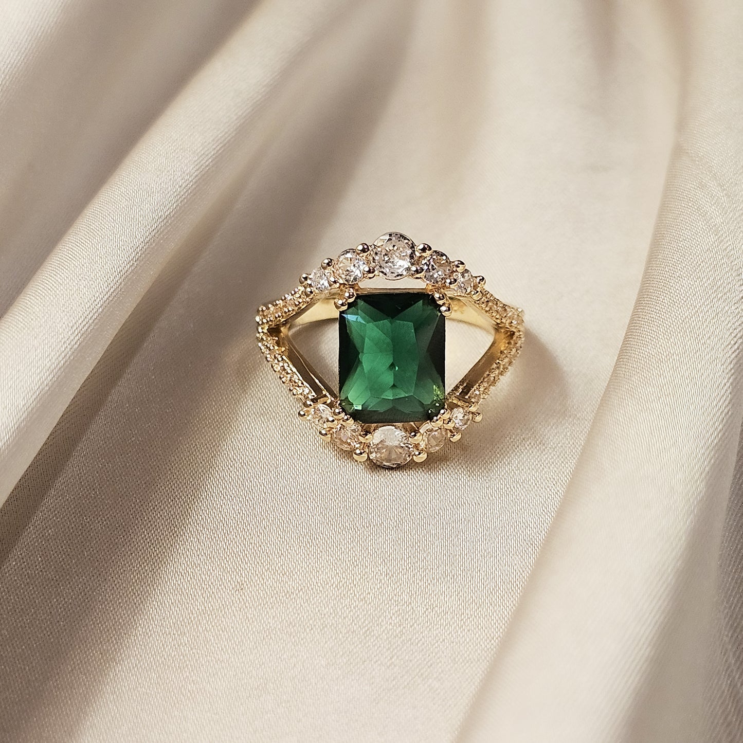 Stylish And Elegant Green Square Cut Ring