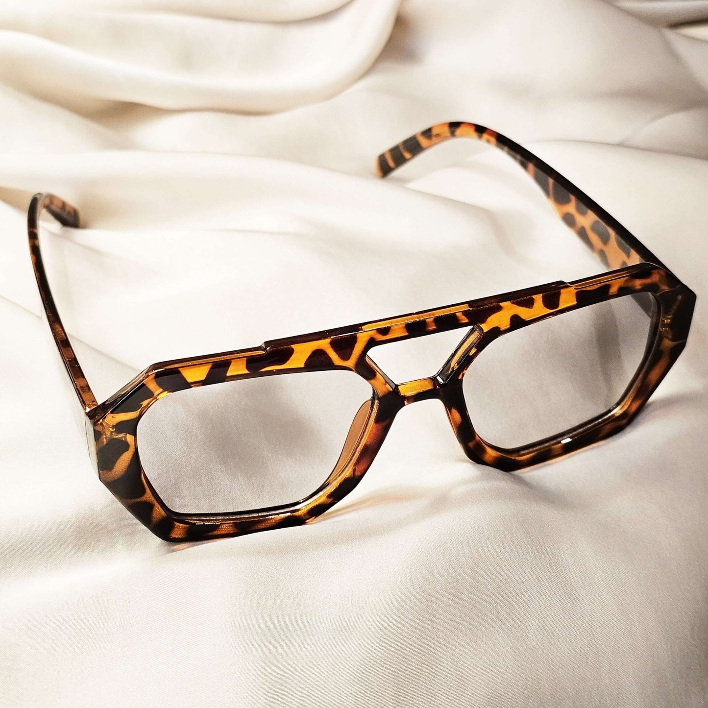 River Honey Tort/Sage Sunglasses - FAH Jewelry