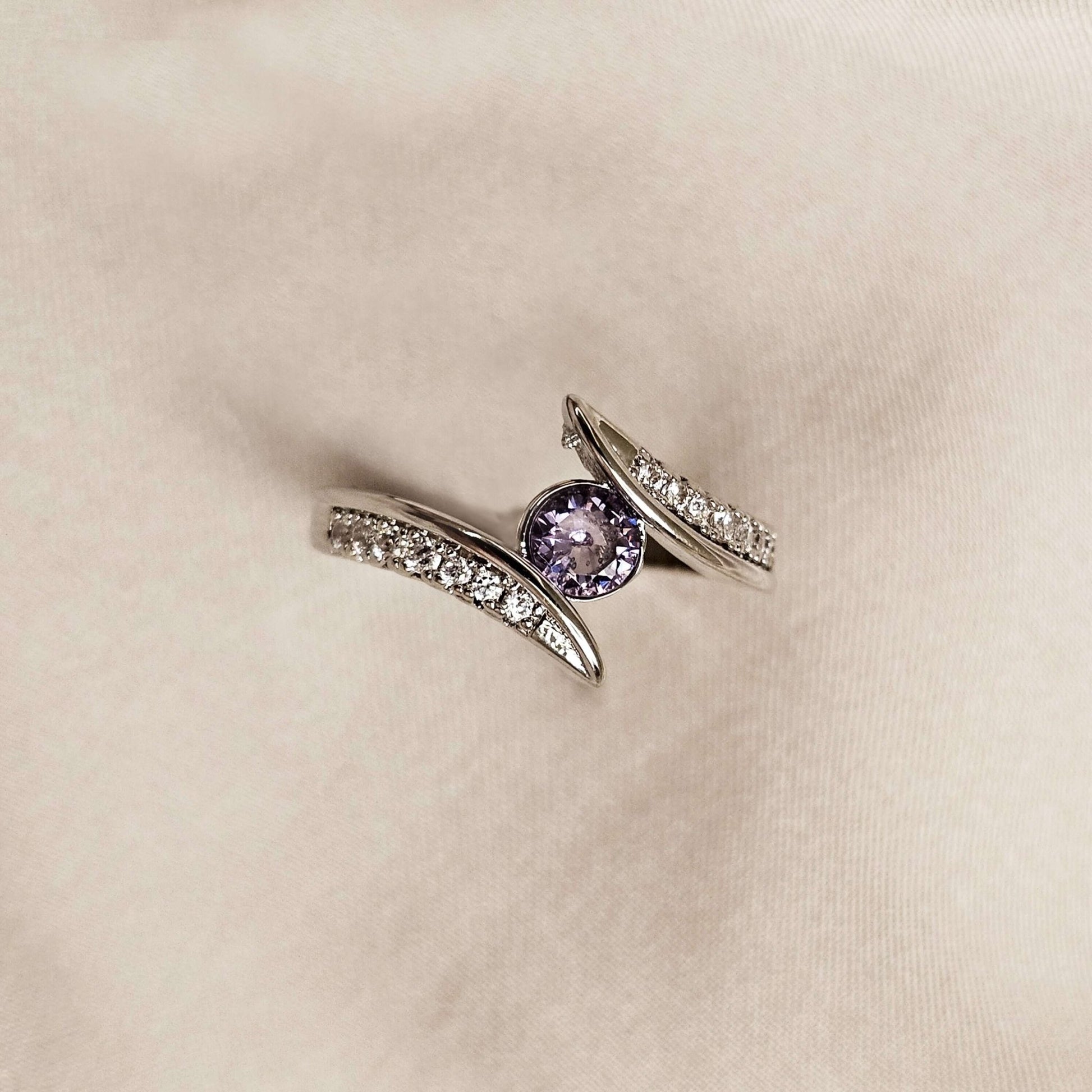 Round Cut Gemstone Swiss Purple Topaz Ring - FAH Jewelry