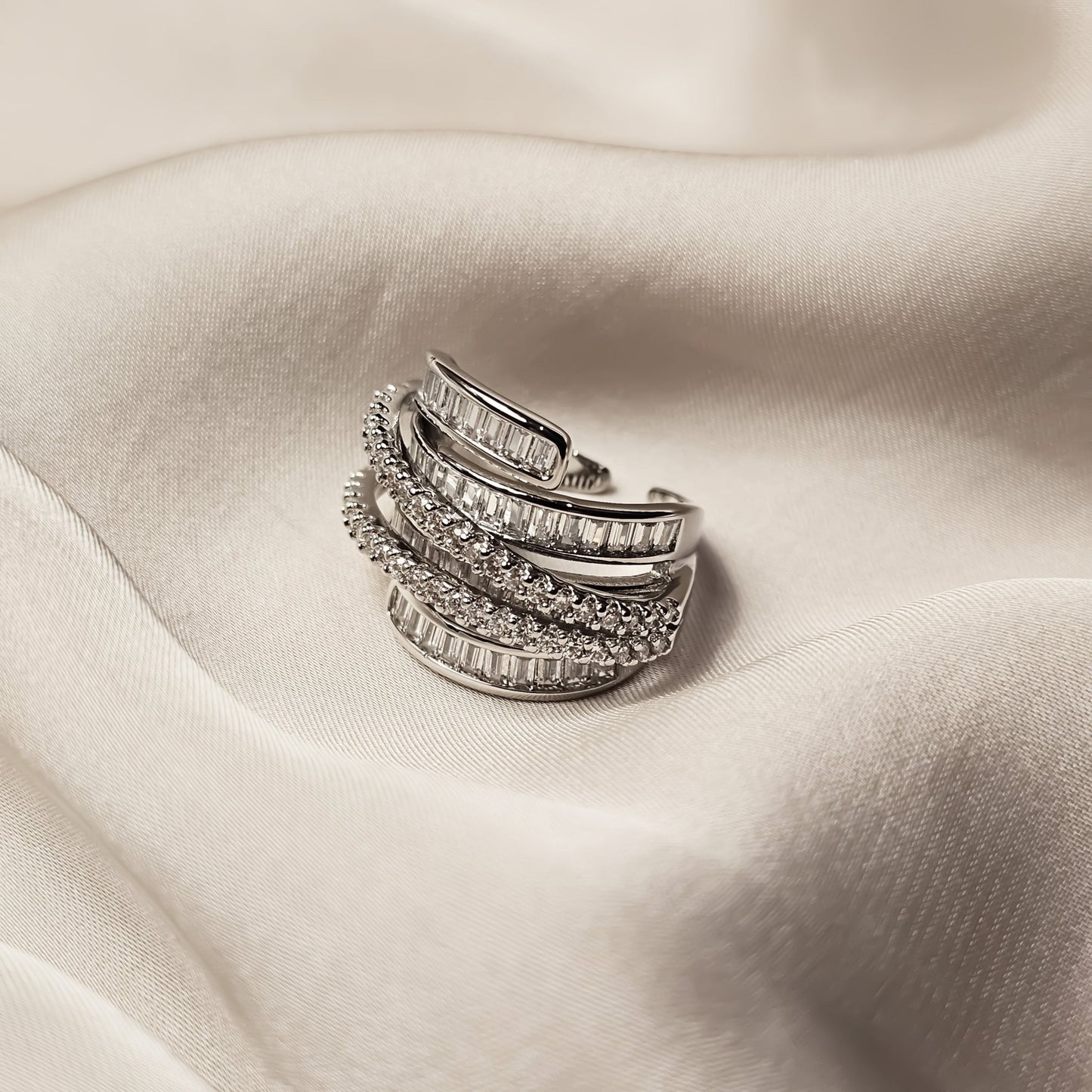 Seraphine Crossover (Silver) - FAH Jewelry