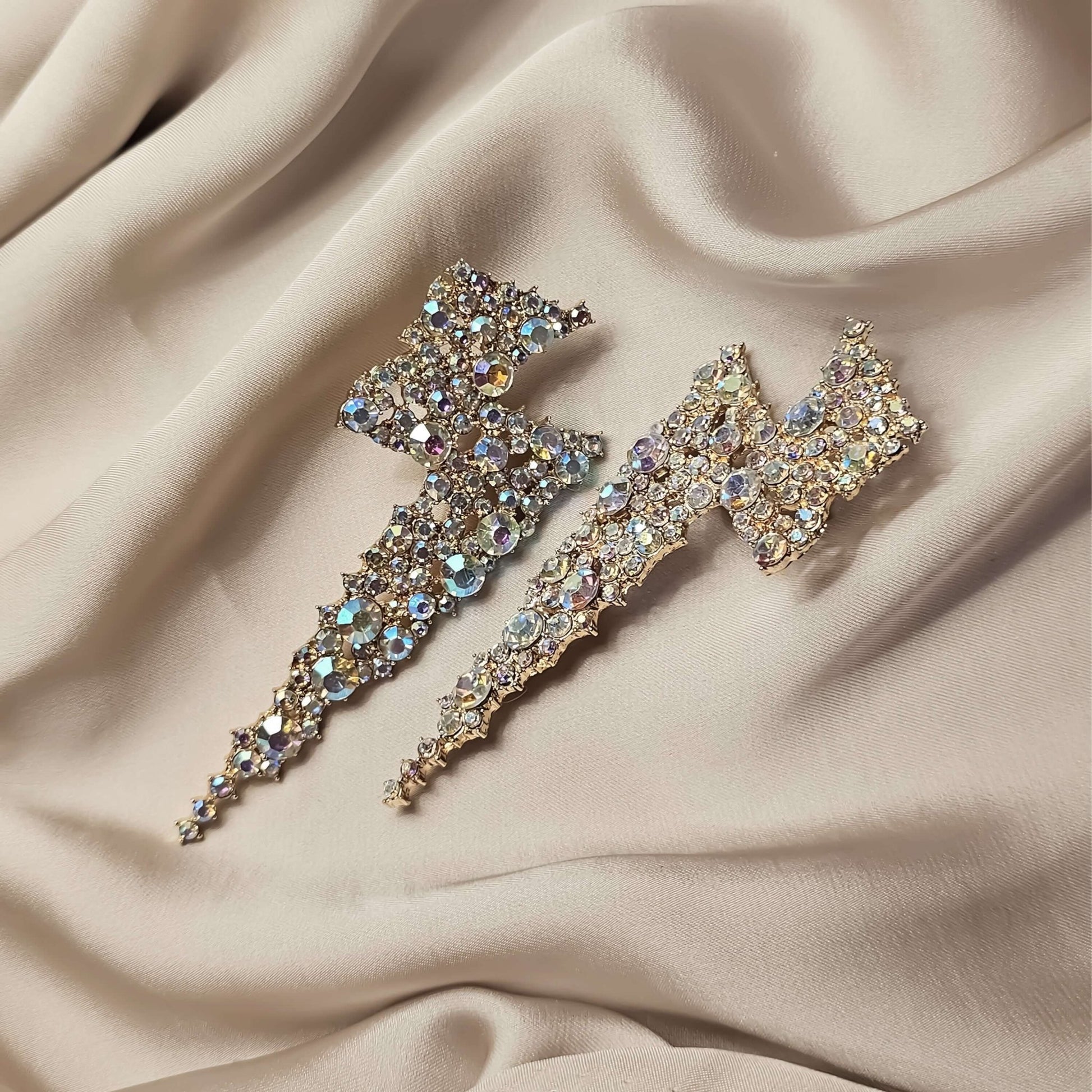 Shiny Rhinestone Gems Lightning Shaped Stud Earrings - FAH Jewelry