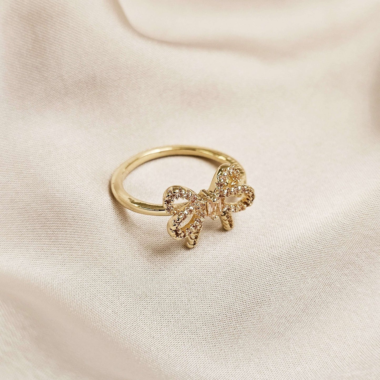 Slightly Glittery Diamond Bow Inlaid Zircon Fashion Ring - FAH Jewelry