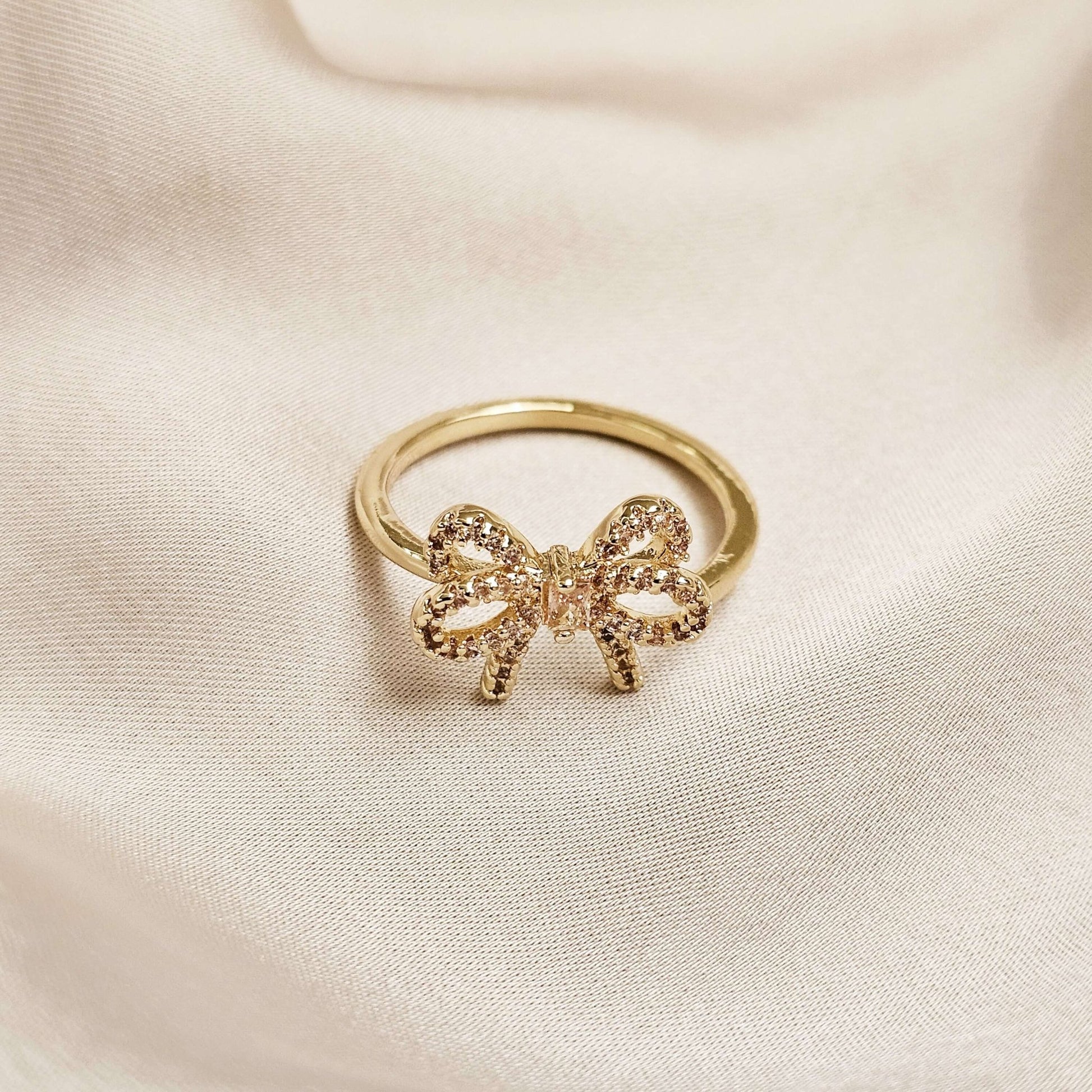 Slightly Glittery Diamond Bow Inlaid Zircon Fashion Ring - FAH Jewelry