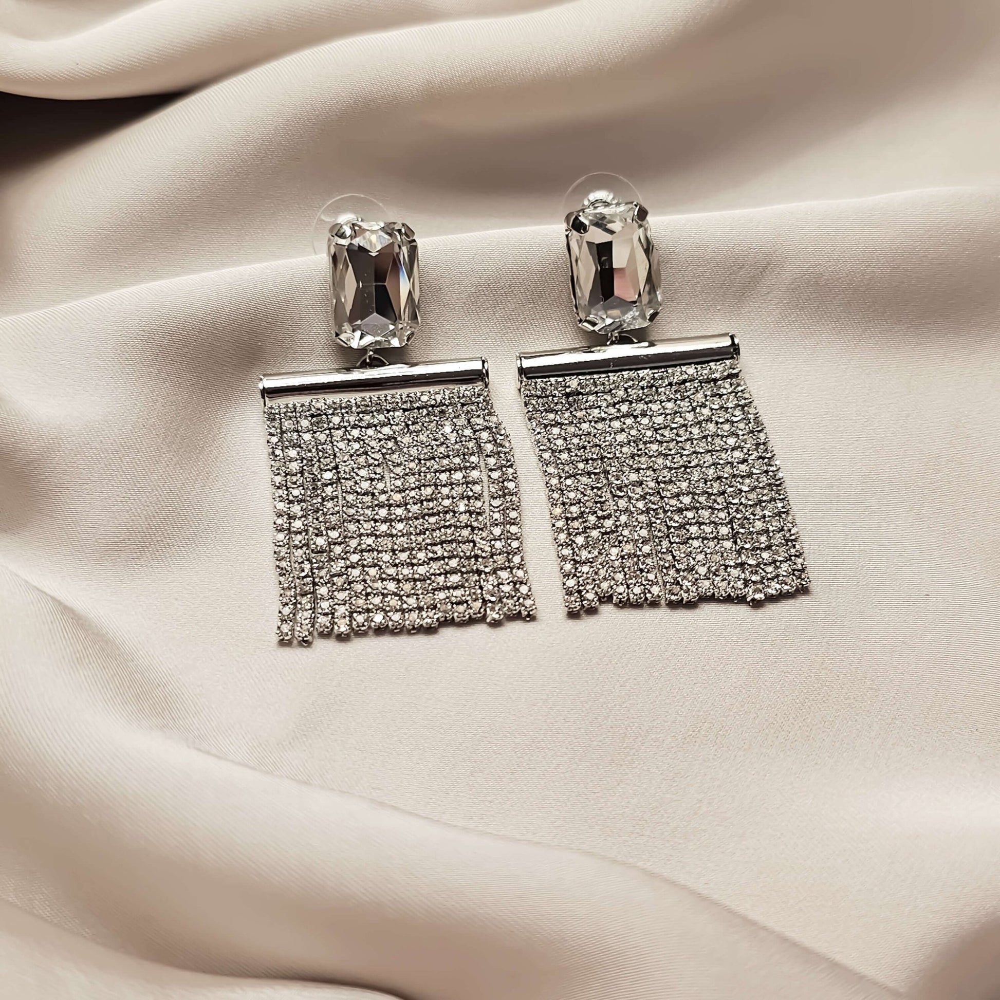 Sqaure Diamond Tassel Earrings - FAH Jewelry