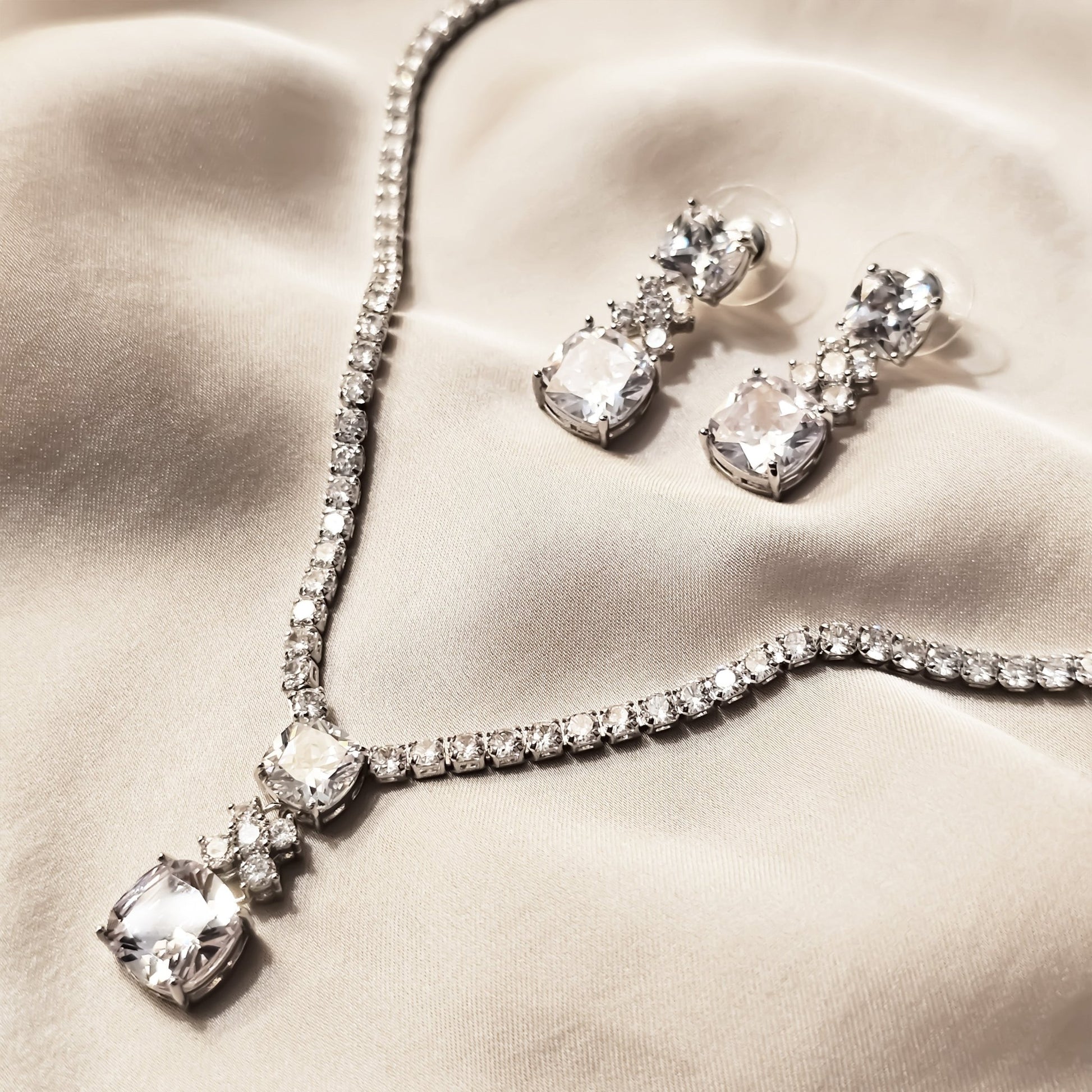 SQUARE SERENA NECKLACE - 925 SILVER - FAH Jewelry