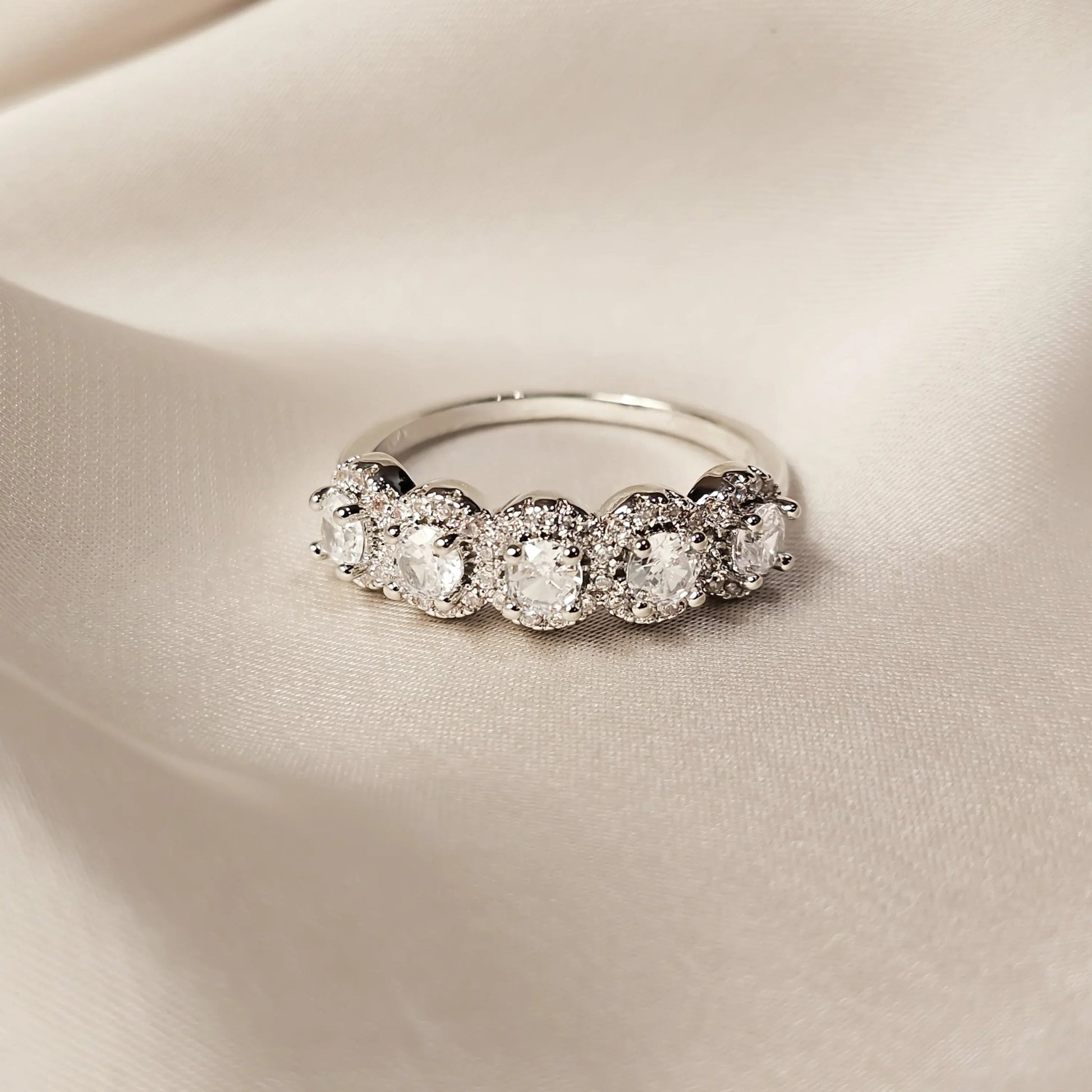 Super Zircon Dainty Flower CZ Garland Silver Ring - FAH Jewelry