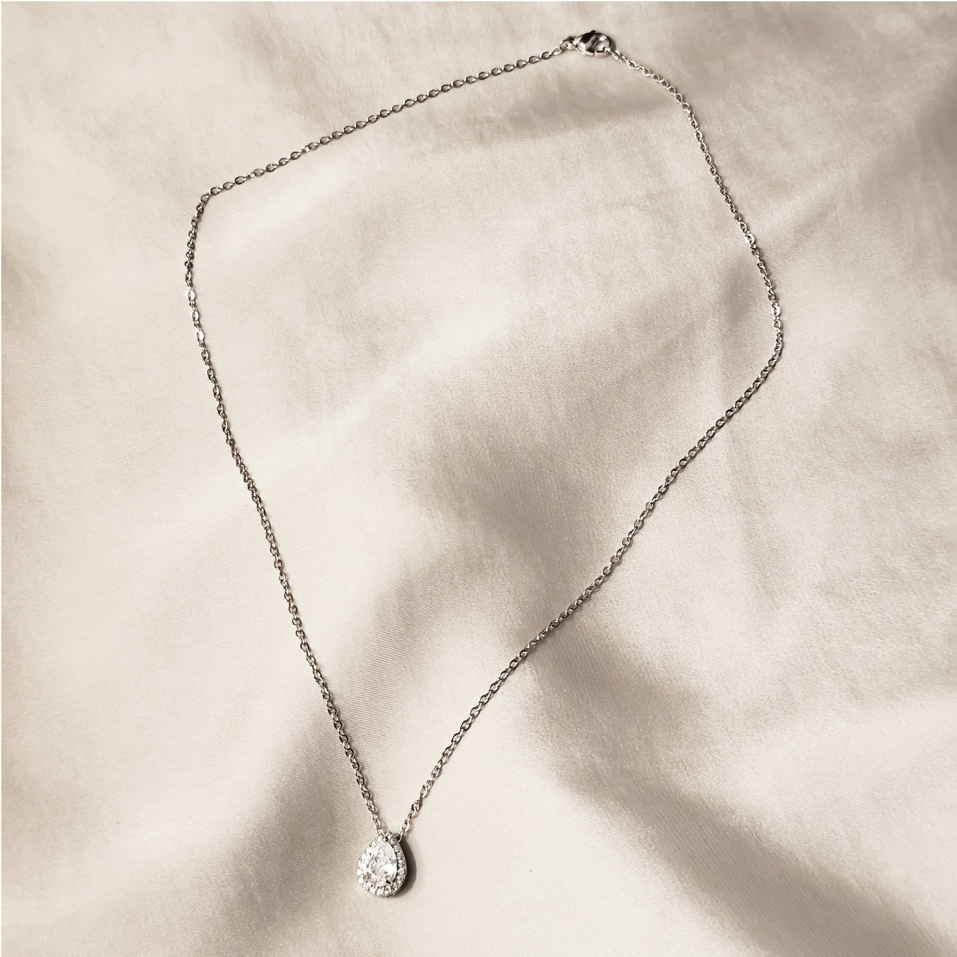 Teardrop Shape zirconia Pendant - FAH Jewelry