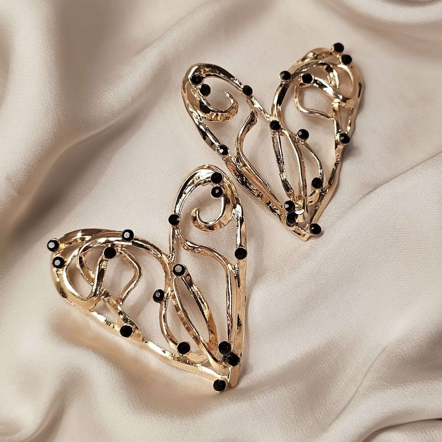 TEXTURED HEART EARRINGS - FAH Jewelry