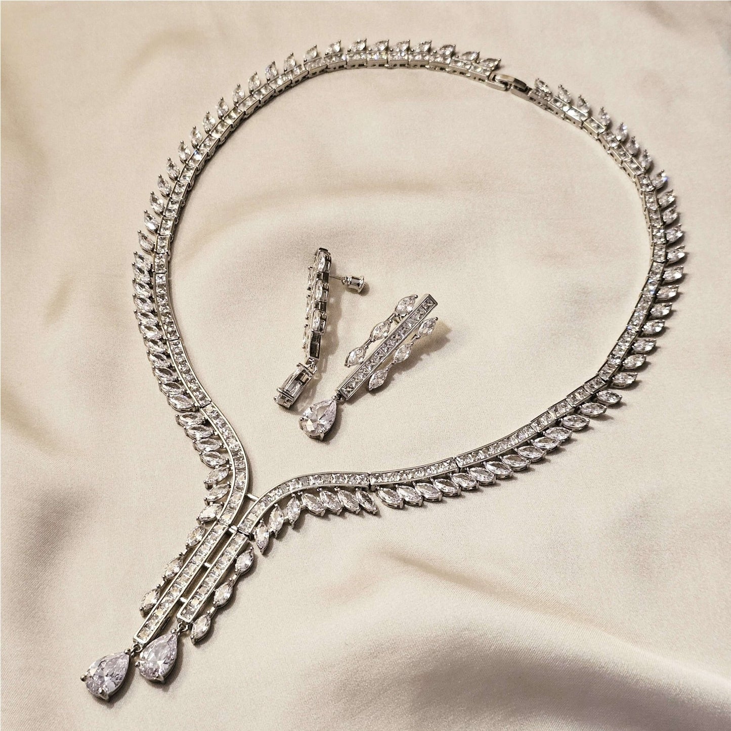 Twilight Grace Arc - FAH Jewelry